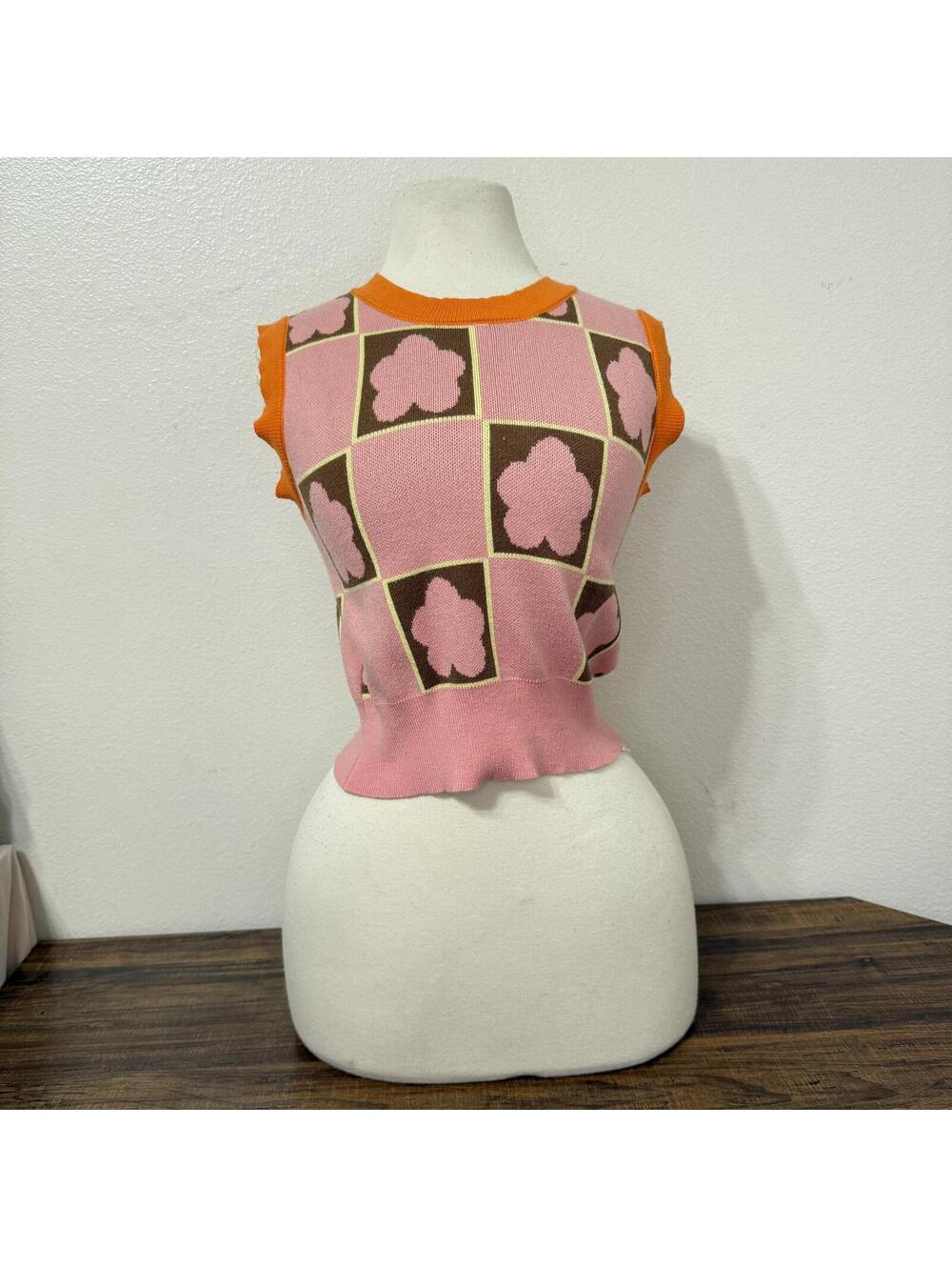 Shein Pink and Orange Floral Sweater Vest Size Small